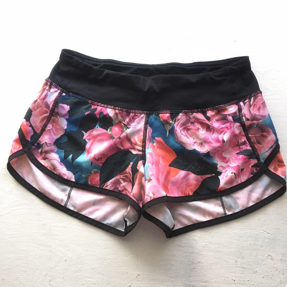 🍋SALE🍋Lululemon Secret Garden Speed Shorts 4